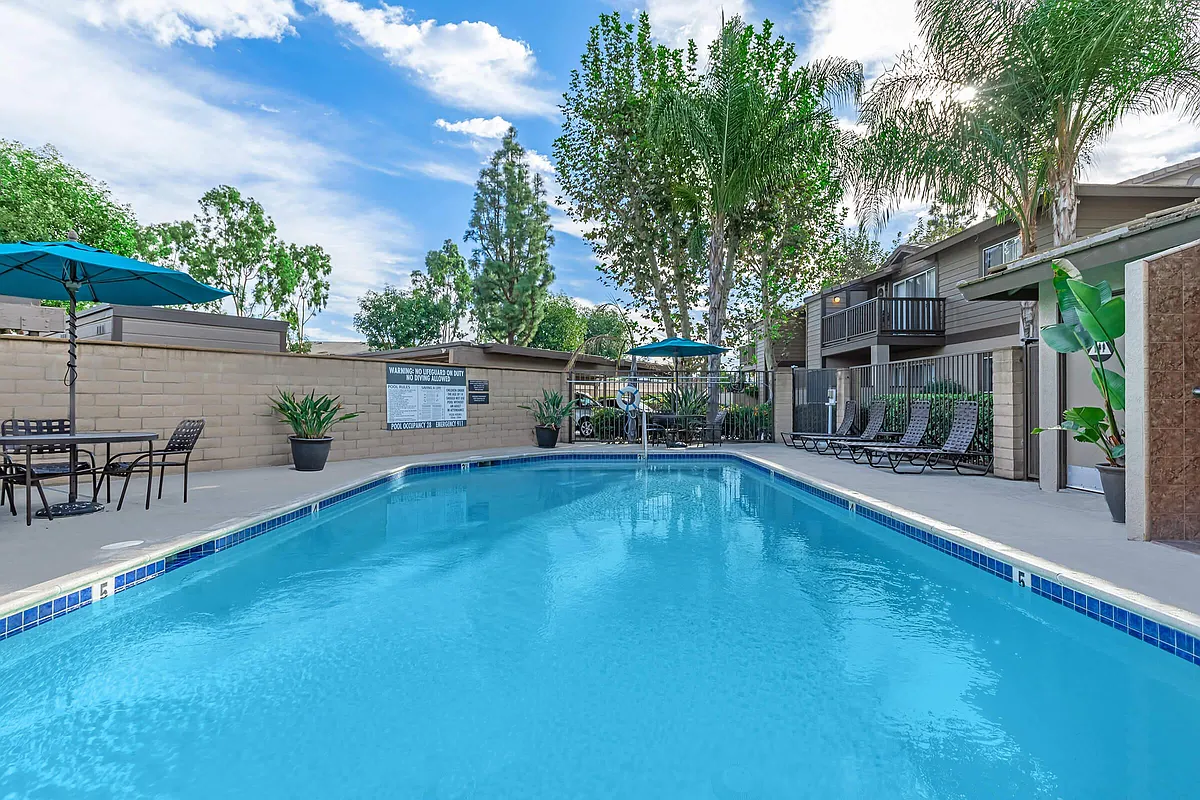Building Photo - Pinecrest Apartment Homes