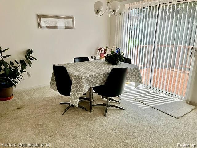 2176 Maplehurst Dr, photo 6