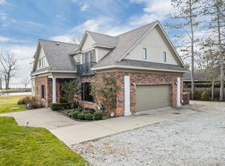 1 Island Ct, Grosse Pointe, MI 48230