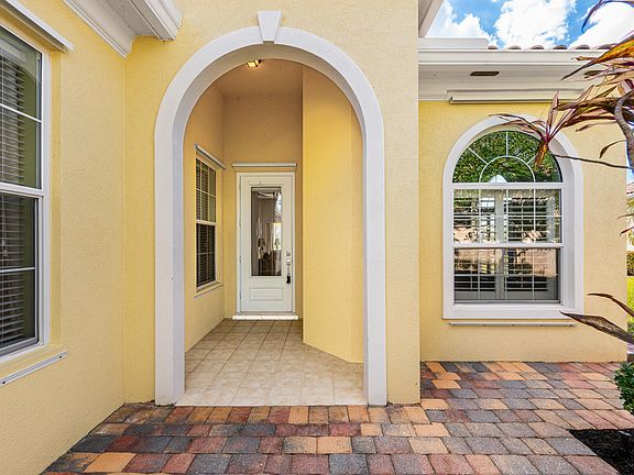 3rd image of 10563 SW Stratton Drive