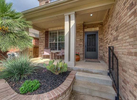 5th image of 3701 Juniper Hills St