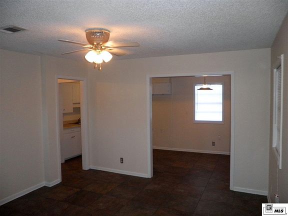 2nd image of 203 Dianne St