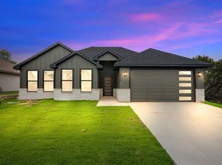 2314 Snake River Dr, Granbury, TX 76048