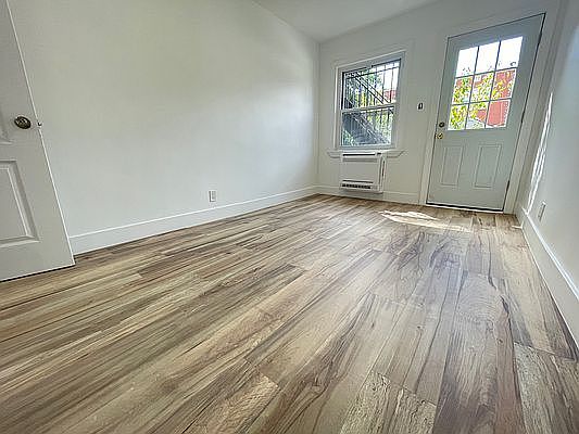 3rd image of 1122 E 105th St Floor 1