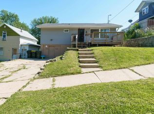 2108 W 14th St, Sioux City, IA 51103
