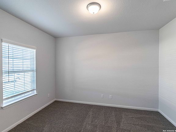 2nd image of 2819 Milton Run