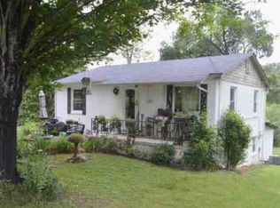 4178 Beach Rd, Hudson, NC 28638