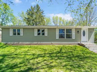 1830 Wyman St, New London, WI 54961