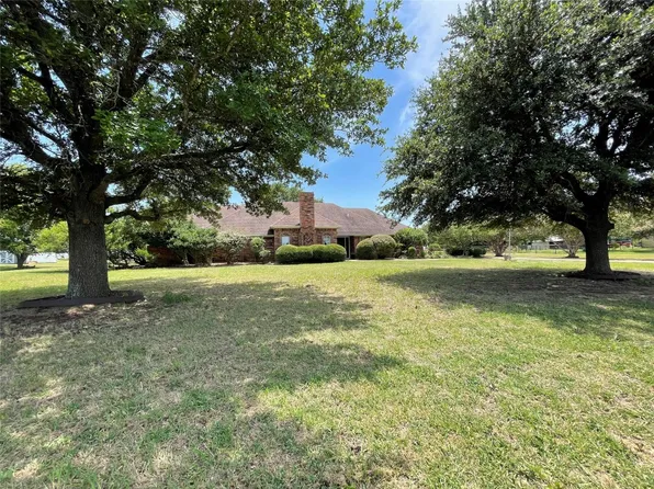 846 Meadow Lark Ln, Red Oak, TX 75154