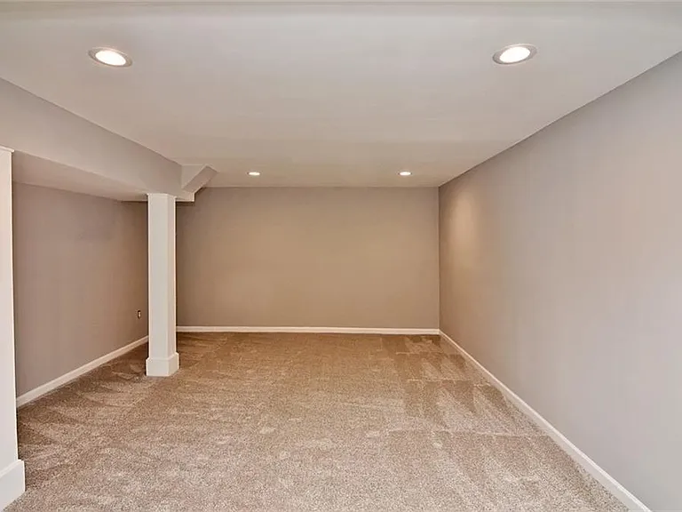 86 Regency Way SE — Photo 49