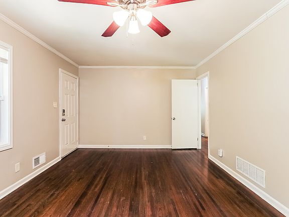 5th image of 904 Glen Valley Dr