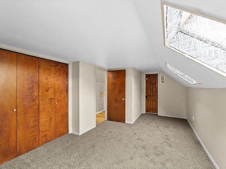 9811 Marietta Avenue — Photo 19