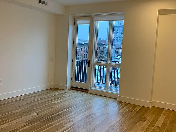 4th image of 577 3rd Ave #6C