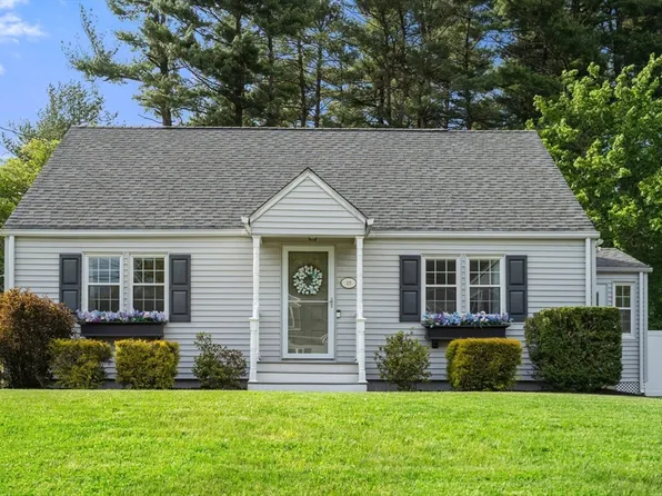 15 Marie St, Tewksbury, MA 01876