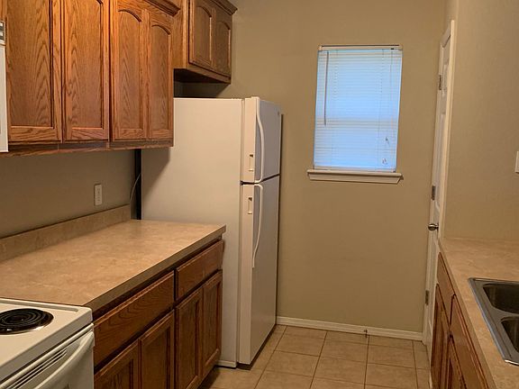 3rd image of 3408 E Emmitsburg Pl