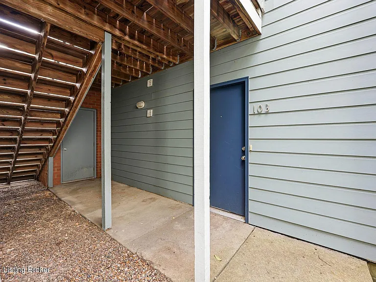 2745 Grinstead Dr #103 — Photo 26