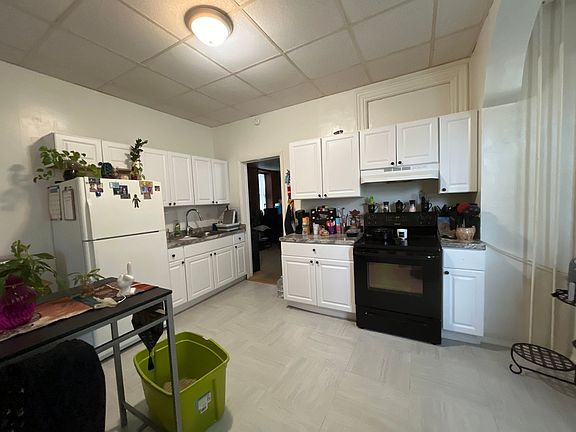 5th image of 29 2nd St Unit 1F