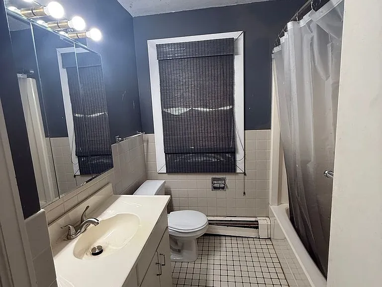 1601 Calihan Ave NW — Photo 3