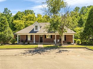 807 W Longleaf Dr Unit 15, Auburn, AL 36832