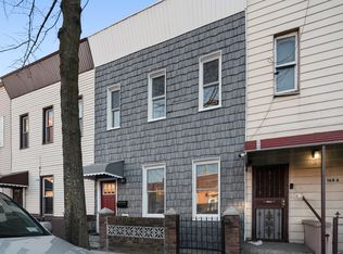 170 26th St, Brooklyn, NY 11232