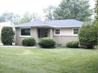 2113 N Owaissa St, Appleton, WI 54911