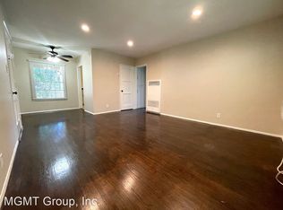 5935 Cahuenga Blvd APT C, North Hollywood, CA 91601