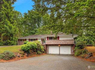 18912 46th Ave NE, Lake Forest Park, WA