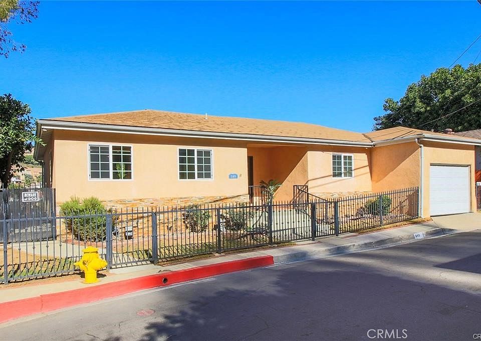1st image of 849 Mira Valle St
