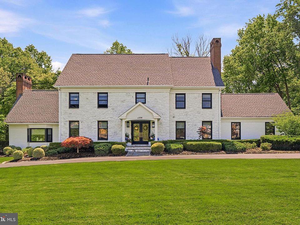 1st image of 1234 Forest Hill Dr