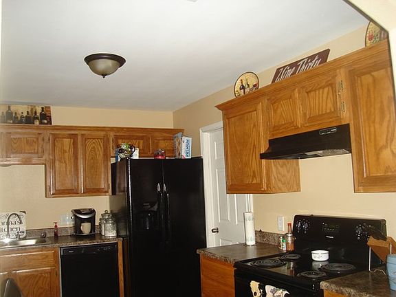 2nd image of 113 W 32nd St