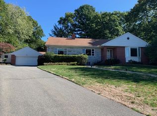 15 Ruane Cir, Newton, MA 02465