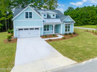 700 Sea Otter Ln, Holly Ridge, NC 28445