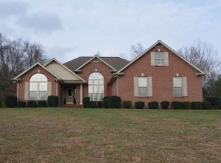 1039 Heathwood West Dr, Cookeville, TN 38506