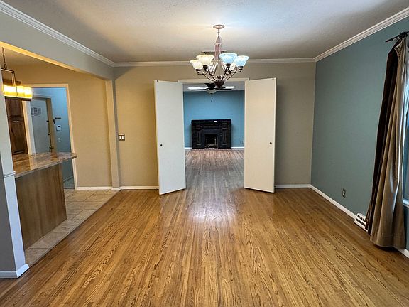4th image of 4304 Andrew Dr NE