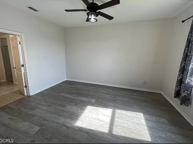 511 NE 19th Place Cpe — Photo 13