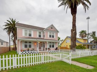 505 S Church St, Rockport, TX 78382