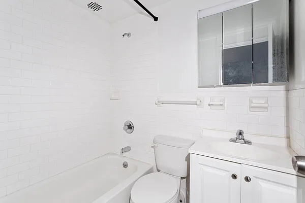 Rented by Kole Group | media 21