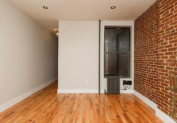 5th image of 765 Macdonough St #1F