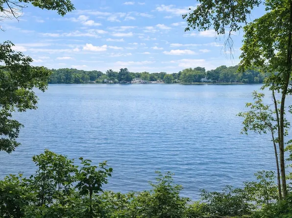 1559 Bay St APT 46, Taunton, MA 02780