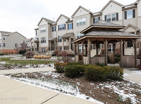 2nd image of 1240 Evergreen Ave