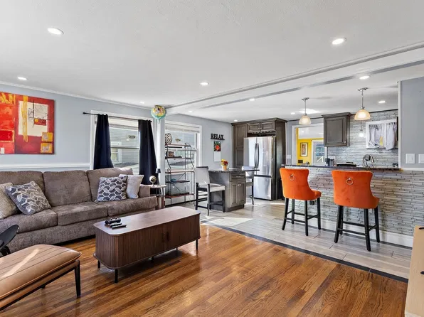 3 Edson St, Hyde Park, MA 02136