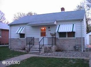 817 W Columbia Ave, Champaign, IL
