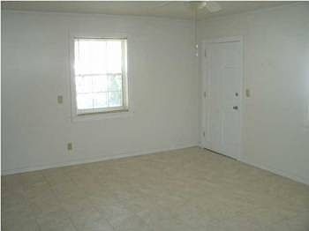 5th image of 2205 W Cross St