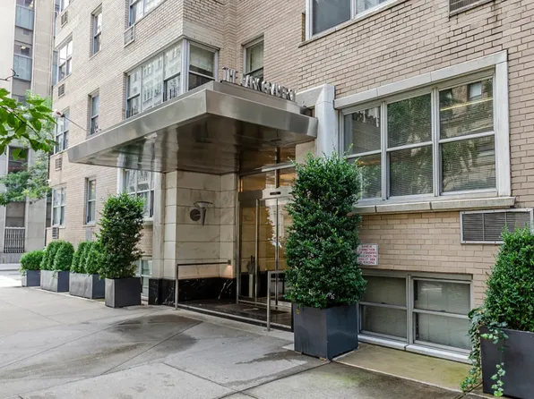 7 Lexington Avenue image 9 of 11