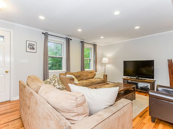 245 Chestnut Hill Road