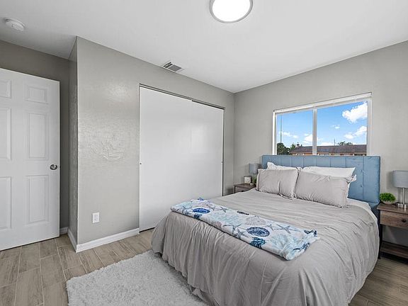 3rd image of 109 Gordon Ave S #109