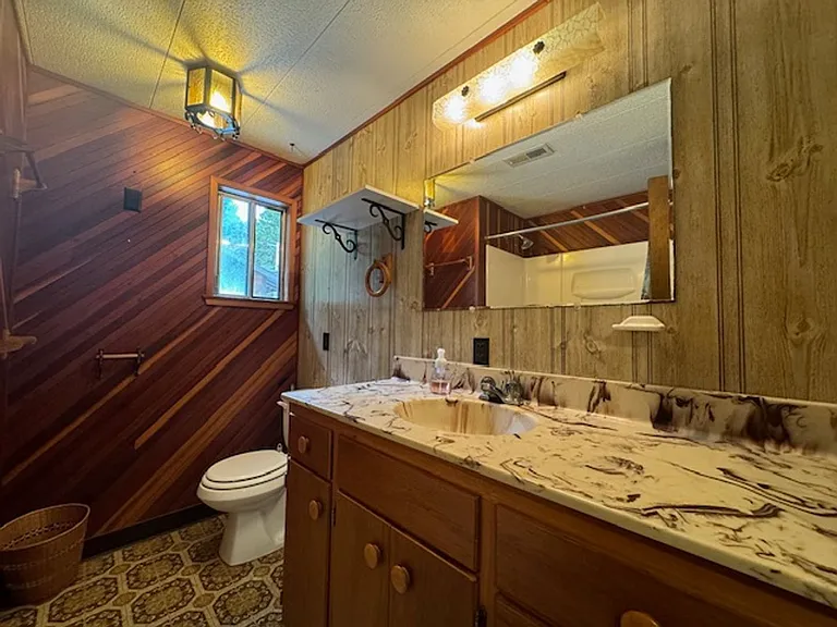2437 Ridgewood Dr — Photo 20