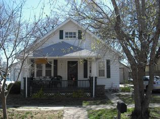 1208 Menor St, Winfield, KS 67156