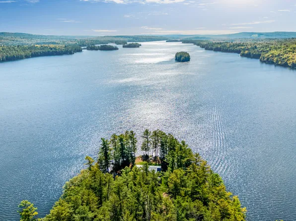 74 Pinewood Point Road, Mount Vernon, ME 04352