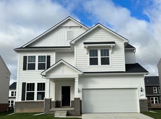 837 Kuss Dr, Saline, MI
